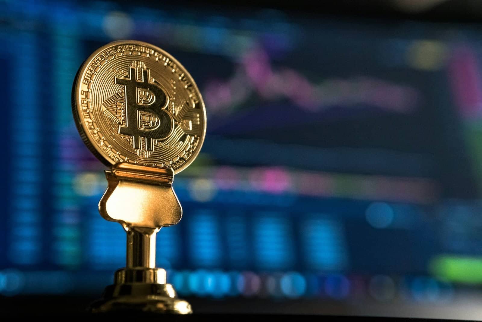 Cryptocurrency and its Implications for Traditional Investors