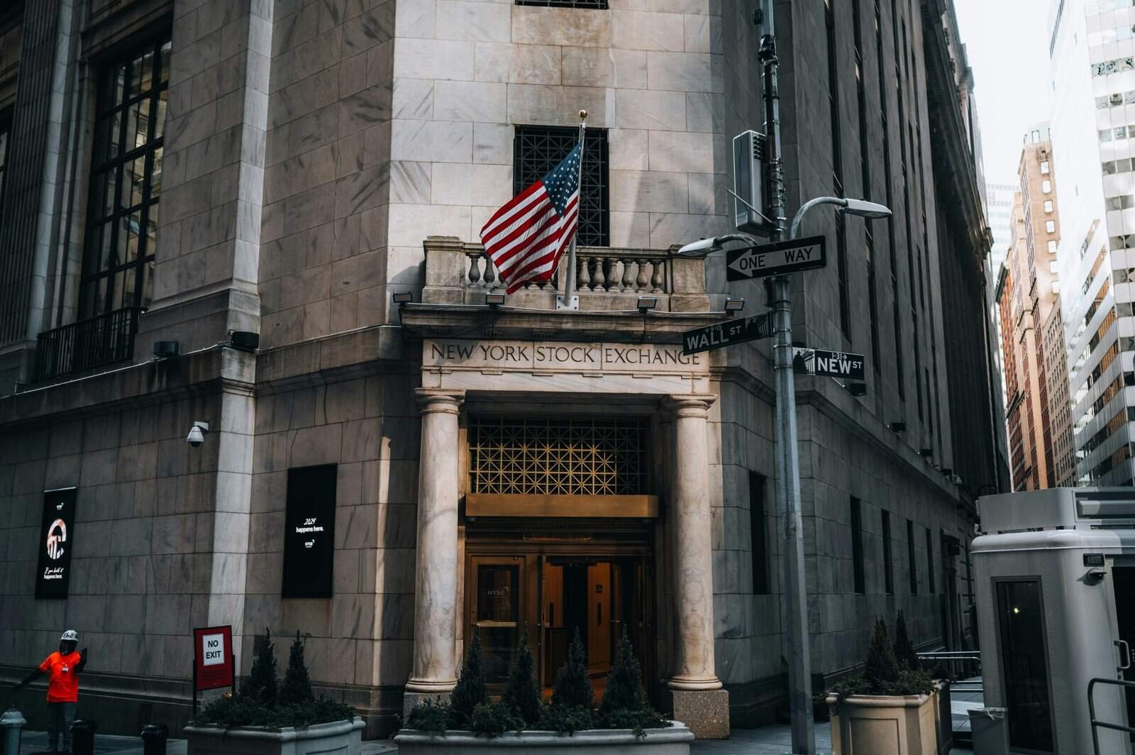 Which Exchanges Are Most Trusted By Institutional Investors? Which Exchanges Are Most Trusted By Institutional Investors?