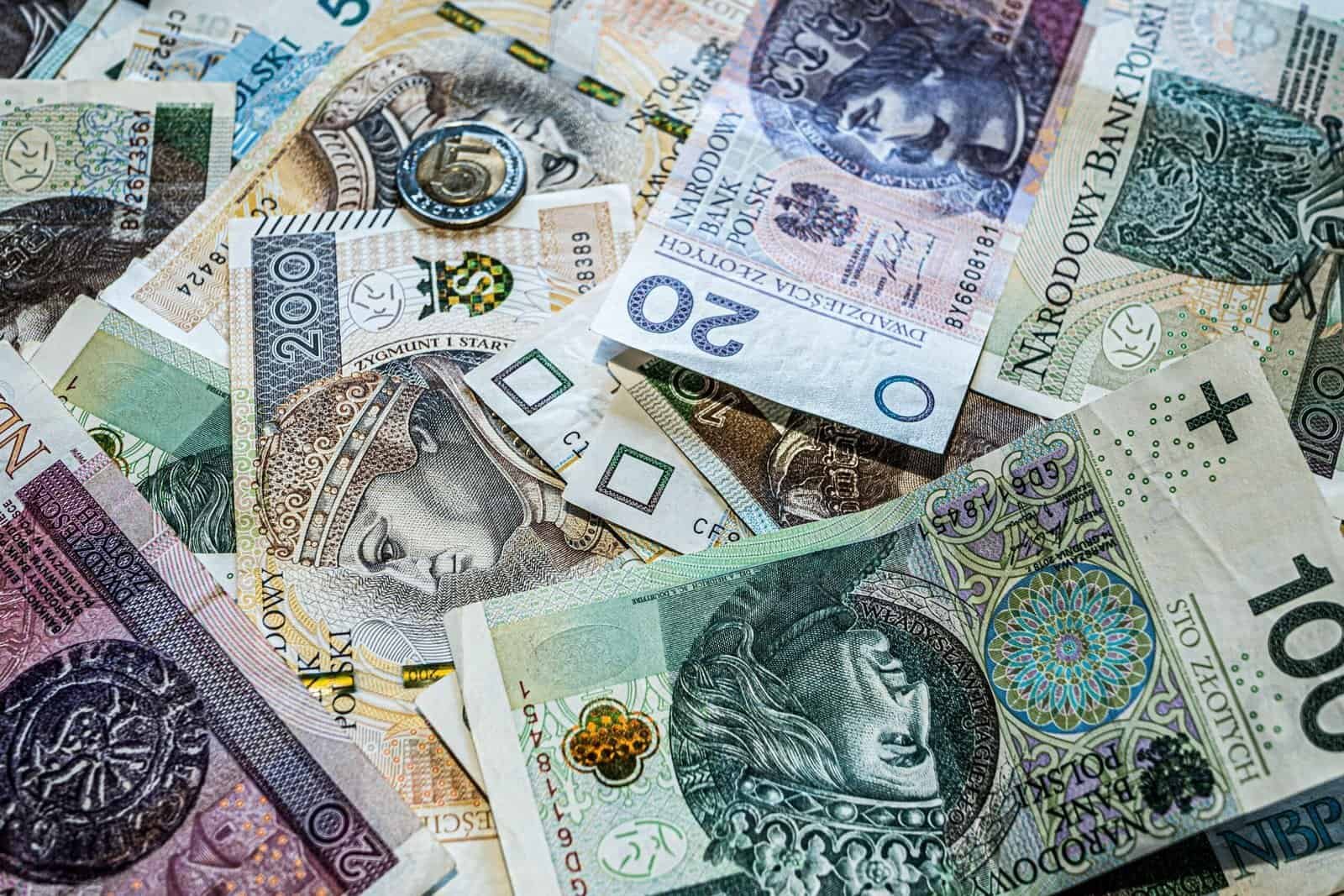 How Do I Choose Between Centralized And Decentralized Exchanges? How Do I Choose Between Centralized And Decentralized Exchanges?